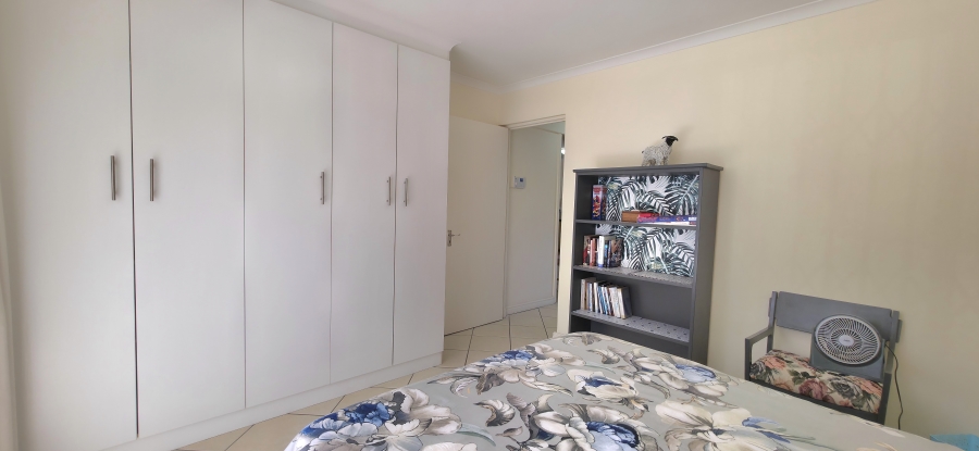 2 Bedroom Property for Sale in Hartenbos Central Western Cape